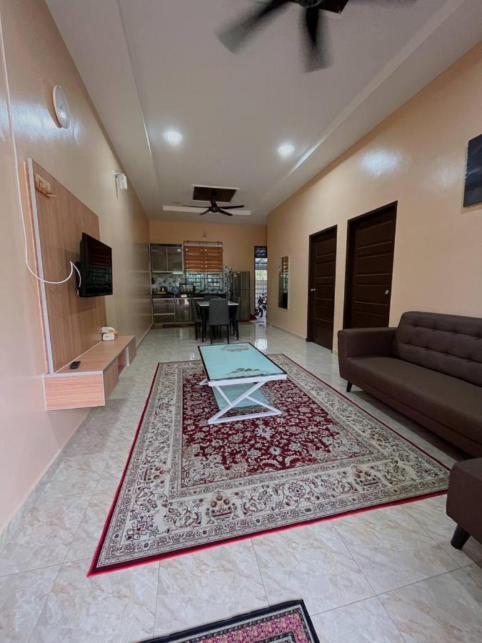 Nsjay Guest House Kampong Gong Balai Exterior photo