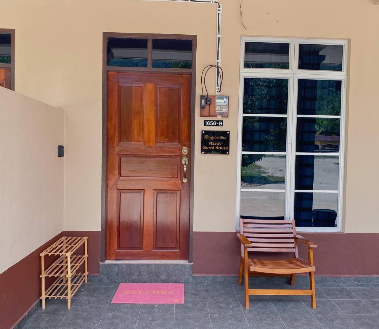 Nsjay Guest House Kampong Gong Balai Exterior photo