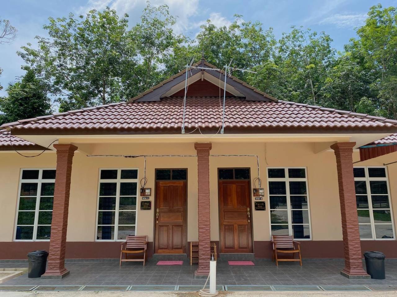 Nsjay Guest House Kampong Gong Balai Exterior photo