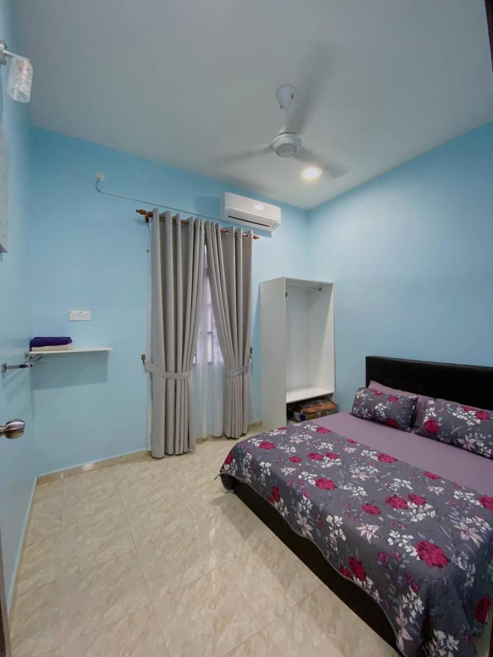 Nsjay Guest House Kampong Gong Balai Exterior photo