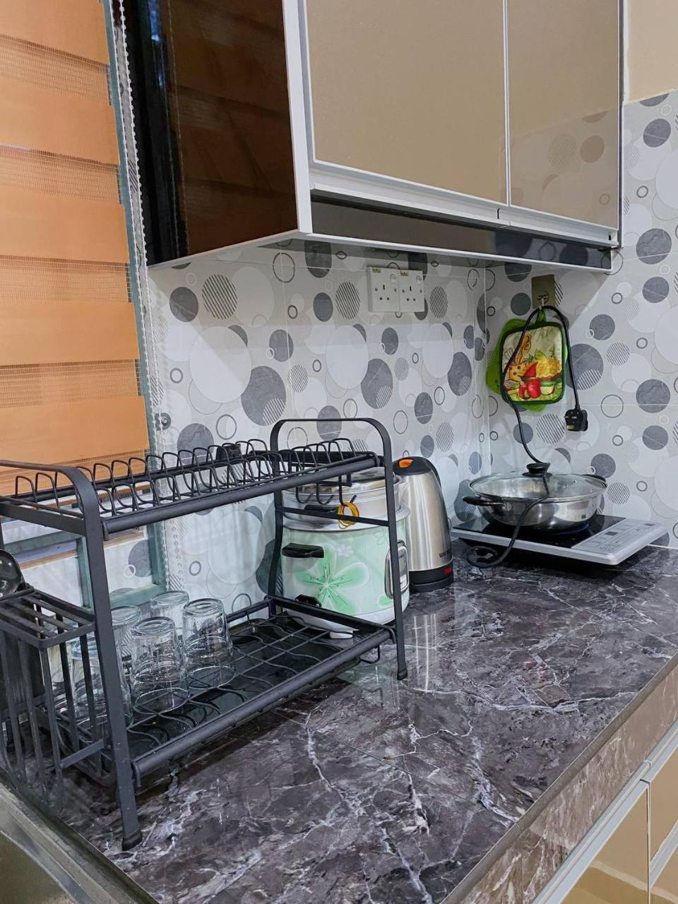 Nsjay Guest House Kampong Gong Balai Exterior photo