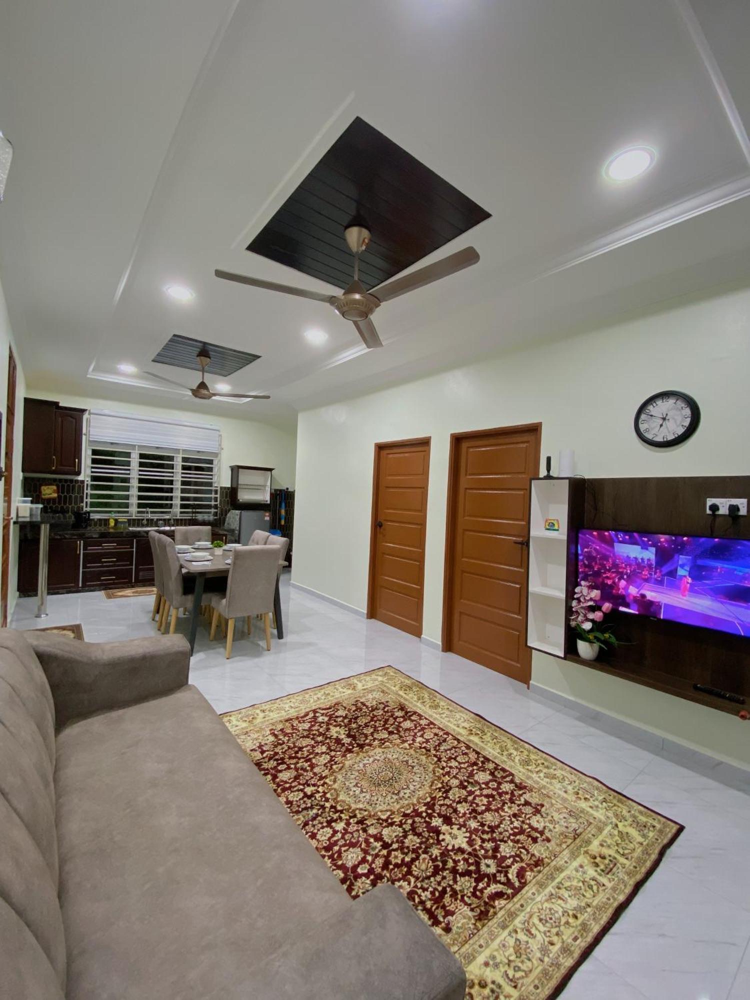 Nsjay Guest House Kampong Gong Balai Exterior photo