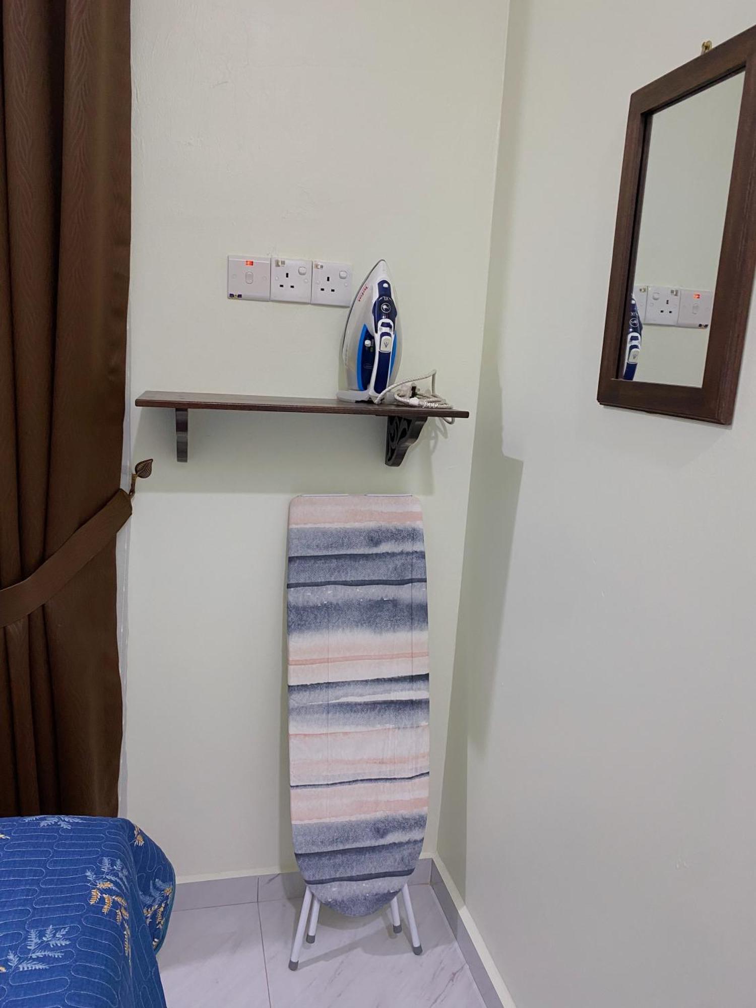 Nsjay Guest House Kampong Gong Balai Exterior photo
